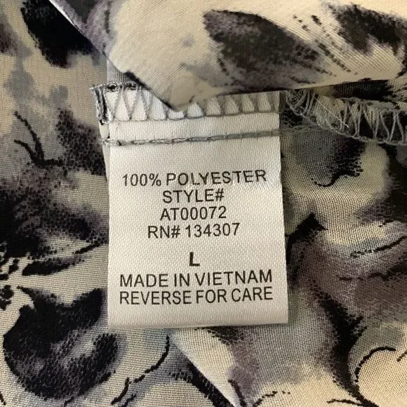 Lumiere Black and white floral semi-sheer lace shoulder long sleeve top - Picture 10 of 11